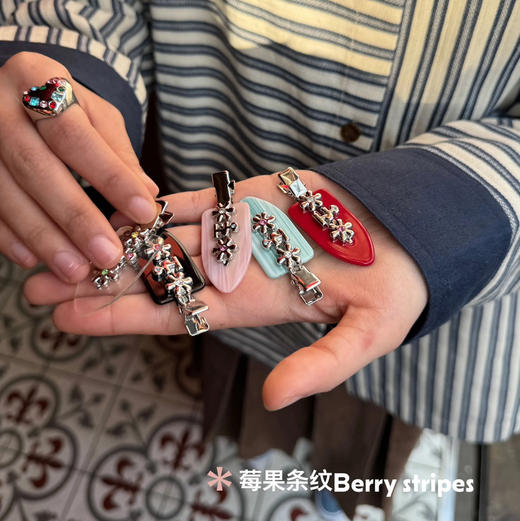 韩国正品Tagi.金属小花刘海夹发夹2个 商品图3