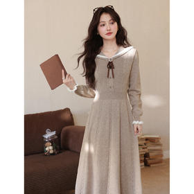鹿向南【1217/20:00新品】燕麦色针织连衣裙