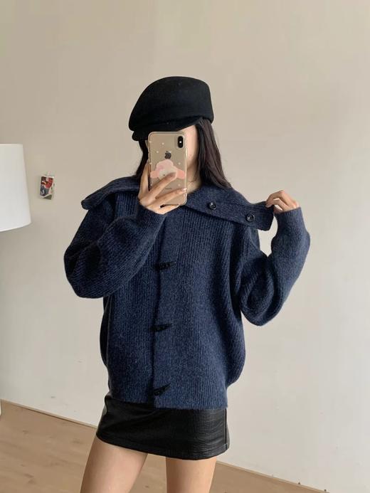 D121470冬季新款复古牛角扣翻领超保暖毛衣短外套 商品图3