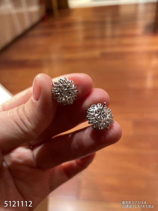 老坑艳绿蛋面耳钉【5121112】具体价格微信咨询 商品图7