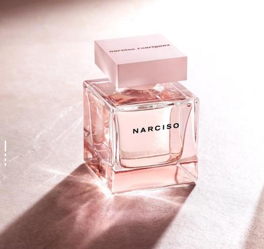 一店d 𝐍𝐚𝐫𝐜𝐢𝐬𝐨纳西素香水  两个系列❗️方胖子➕For her都给你们安排上了  这个牌子绝对是伪体香的天—花—板 巨撩人 尤其是秋冬这个时候 恨不得每天出门都狂喷 商品图4