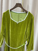 「断码清仓」宫廷风橄榄绿丝绒方领七分袖珍珠收腰连衣裙 L码 ZFYY180 商品缩略图1