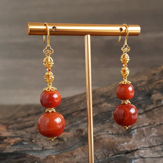 【天然正品】AU750黄金镶天然细腻火焰纹约13.6-10.3MM南红玛瑙圆珠耳坠58.7*13.6*10.3MM（皆取最大值） 女士 141225XY05 商品图4