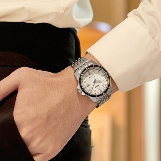 西铁城/CITIZEN光动能复古潮流钢带男表AW1819-56A 商品图5
