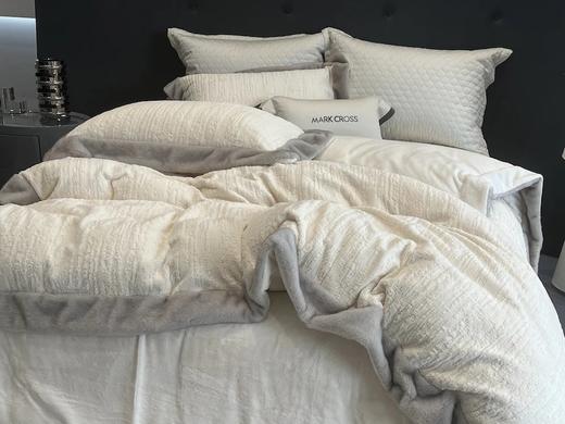 【𝐌𝐀𝐑𝐊 𝐂𝐑𝐎𝐒𝐒玛洛驰￨高奢暖绒立体浮雕熊极绒·融冬北极狐四件套】带来更透气、更保暖更防螨的睡眠体验WD 商品图9