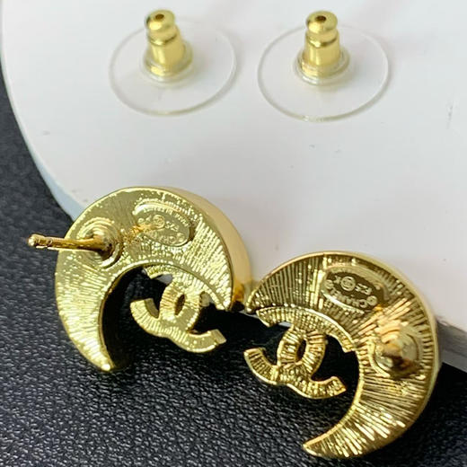 小香25K黑金月亮耳钉 商品图4