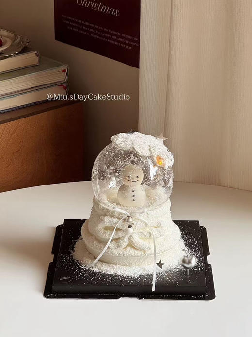 圣诞小雪人水晶球蛋糕 商品图0