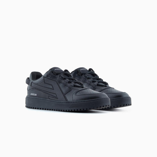 EMPORIO ARMANI 阿玛尼 男士EA徽标皮革休闲运动鞋 黑色 EM003670 AF19554 UC001 商品图2