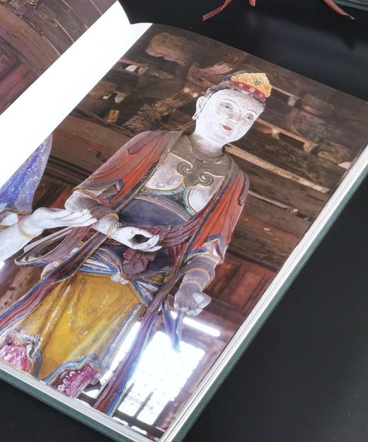 《山西古代寺观彩塑  辽金彩塑》，大16开布面精装，全4册，张明远编著，山西人民出版社2019年一版一印，四册总定价：1790，四册售价688元。 商品图14