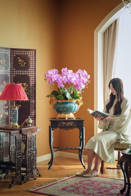 独角鹿西洋古董19世纪末法国出品飞龙卷叶造型铜鎏金精雕镶嵌东方花鸟主题铜胎掐丝珐琅花盆套 商品图1