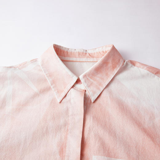 谜底大廓形衬衣长袖2026年春季新品原创蓝晒印花衬衫女261MC0237 商品图3