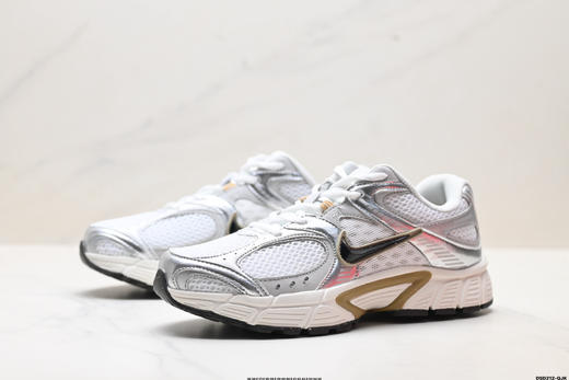 耐克Nike V5 RNR百搭防滑耐磨低帮休闲运动跑步鞋HJ5228-001男女鞋 商品图3