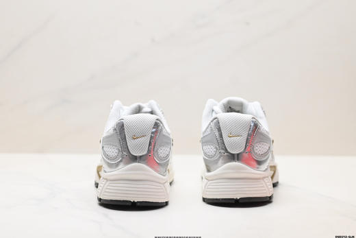 耐克Nike V5 RNR百搭防滑耐磨低帮休闲运动跑步鞋HJ5228-001男女鞋 商品图5