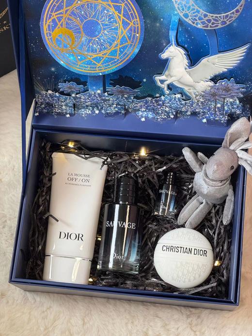 D121556圣诞节日里男同胞的礼物洗面奶香水礼盒 商品图0