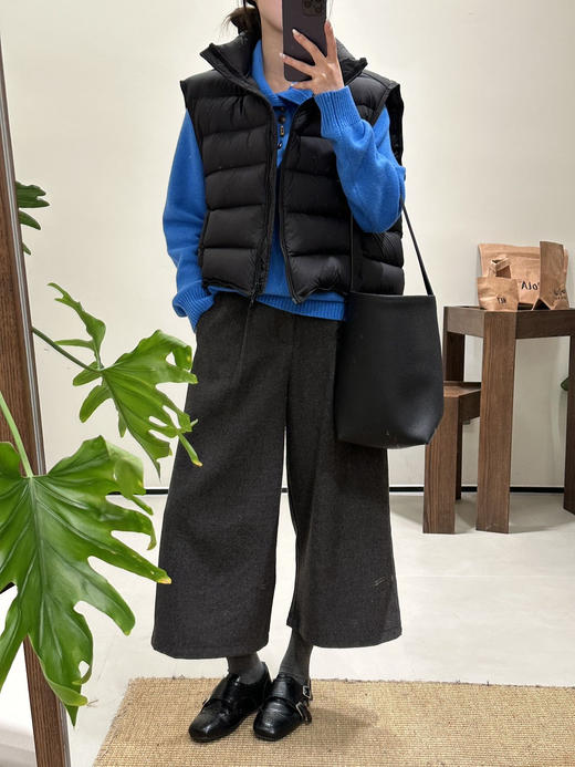 显白克莱因蓝牛角扣翻领小众羊毛针织毛衣 商品图11