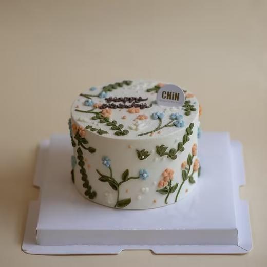 奶油霜手绘小花蛋糕 商品图0
