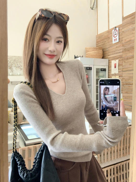 <曾小咸推荐>现货秒杀 ！微信超特价！韩系v领针织打底衫 日常119.99 立减50 秒杀69.99！！ 商品图13