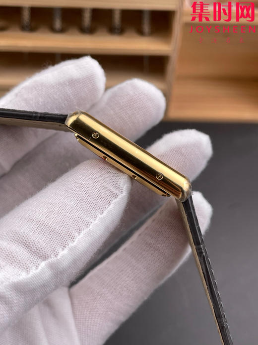 卡地亚新款 F1坦克系列WGTA0346 WGTA0357 WGTA0394 新款太阳纹坦克 男士腕表 小手腕福音 男女皆可佩戴 商品图3