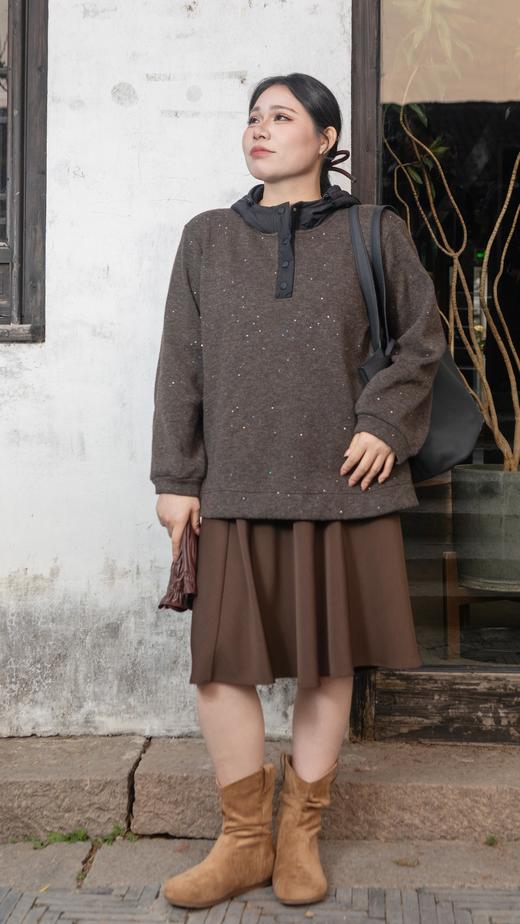 一周发货【满天星羊毛混纺卫衣】加绒连帽亮片，可机洗，亮片手工缝纫固定不易掉，简约款式，保暖细密短绒，慵懒百搭，宽松加厚，长袖套头款，穿脱方便，面料:5%羊毛12%锦纶12%晴纶3%氨纶68%聚酯纤维 商品图5