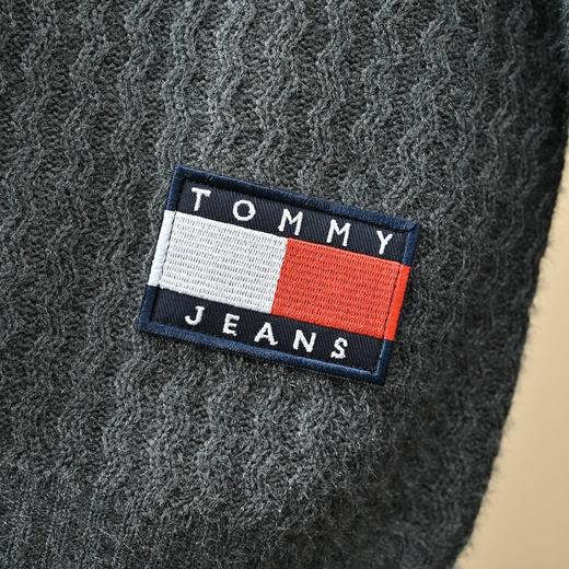 汤米25秋冬情侣款👫贴布刺绣时尚加绒加厚圆领毛衣 商品图6