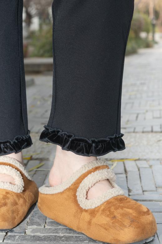 一周发货【加绒加厚 花边裤】冬季想要显瘦的加绒裤子，就是这款！专门做的放量修身版，后腰松紧，加大定制版，上身显瘦包容身材，裤脚立体花边设计，大码姐妹也能穿的修身款，模特身高168参考 商品图7