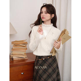 鹿向南【1217/20:00新品前1小时7折限量100件】杏色针织衫