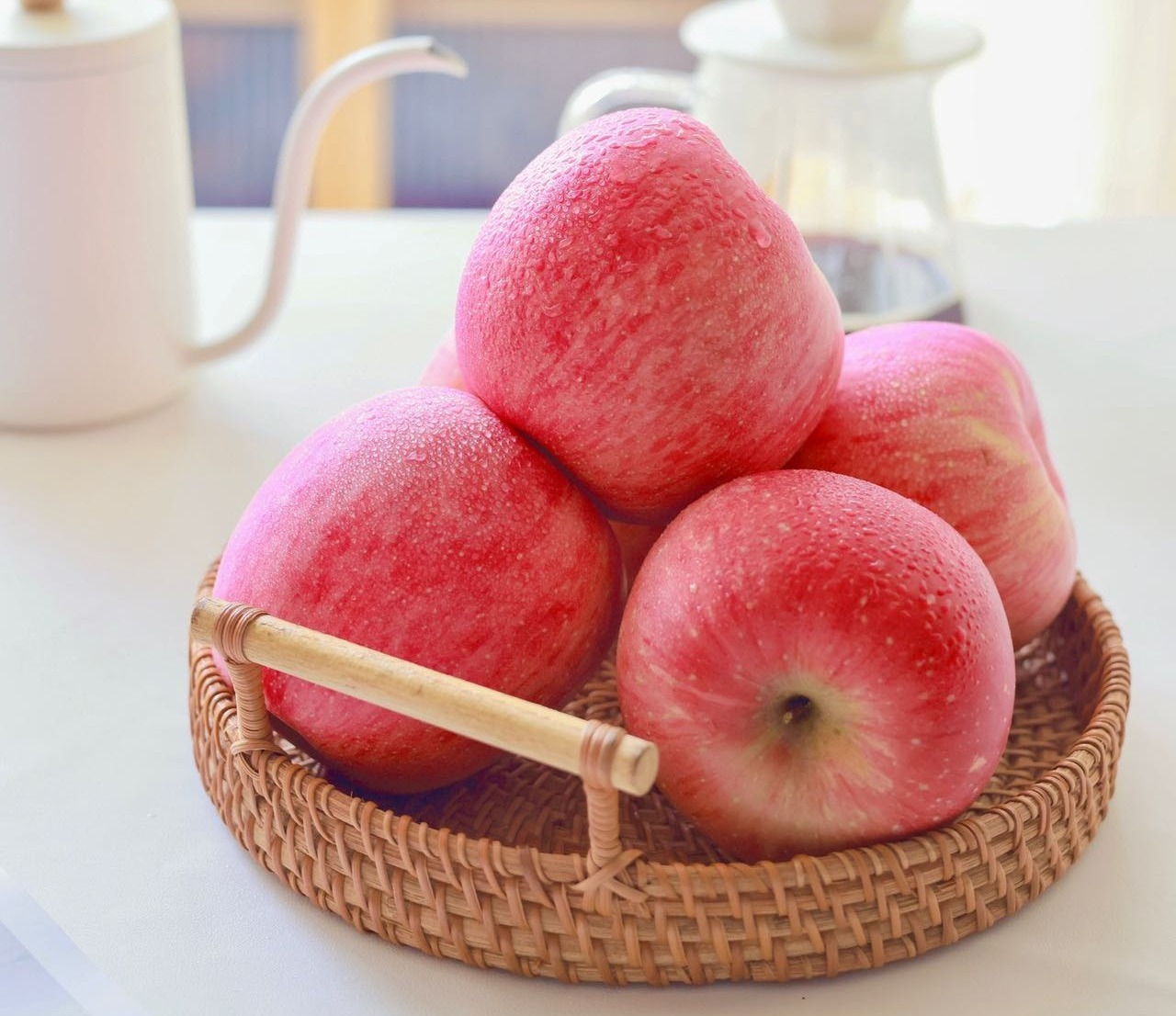 可以连皮啃的高原苹果【洛川苹果】 原生态种植 晒出高原红 蜂蜜授粉 果肉丰厚