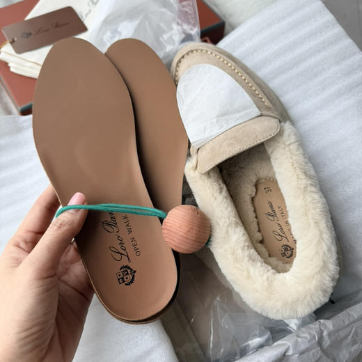 【奕虹心选】温暖松弛“皮草鞋”💕jin口羊反绒！！皮毛一体保暖乐福鞋 商品图6