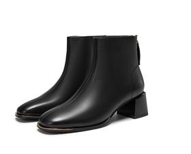 千百度秋季百搭时装靴女靴A25529804