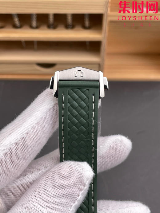 VS欧米茄新款海马世界时系列 VS海马世界时墨绿 绿海马 海马世界时绿色款 男士腕表 表径43mm 商品图6