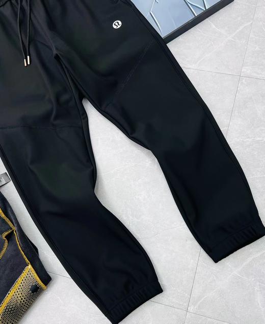 D121596加厚奥利绒防风保暖黑金沸腾软壳加绒裤 商品图9