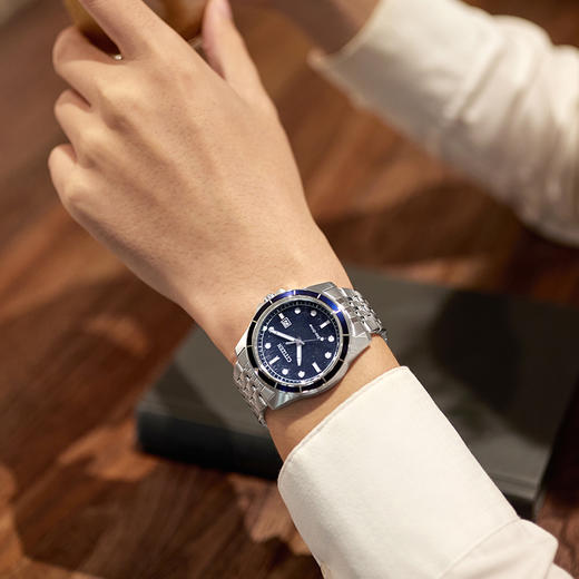 西铁城/CITIZEN光动能复古潮流钢带男表AW1818-59L 商品图5