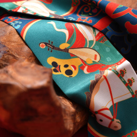 马年团团国风纹样丝巾带 商品图8