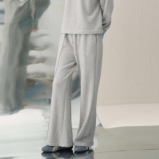 谜底喇叭裤长裤2026年春季新品松紧腰慵懒垂坠休闲裤女261MK0243 商品图1