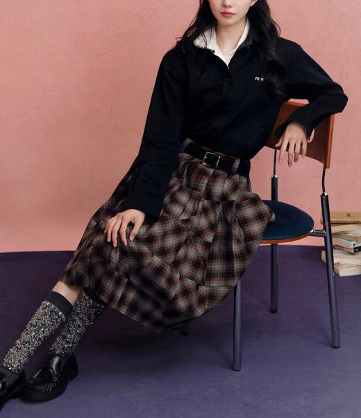 女款短款刺绣衬衣外套he017 商品图3