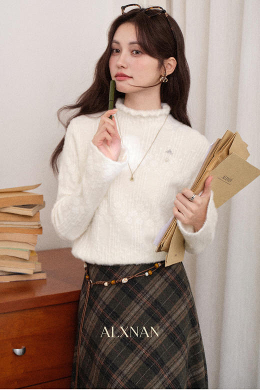 鹿向南【1217/20:00新品前1小时7折限量100件】杏色针织衫 商品图5