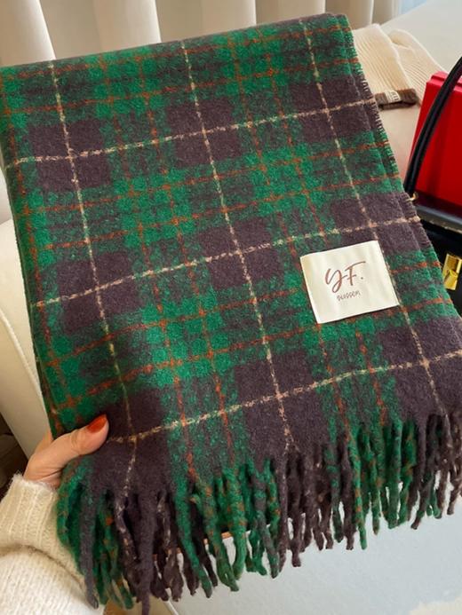 【YW】无忧购“礼物季”高级感新年圣诞复古格子流苏围巾女韩版秋冬保暖氛围感软糯披肩围脖W8416（截单后3-5天发货) 商品图3