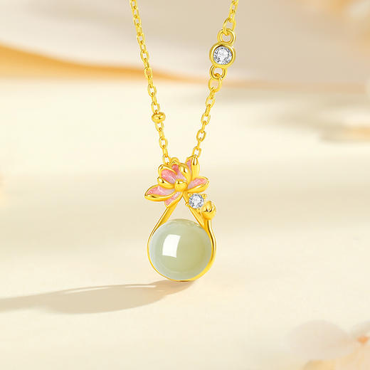 Winy 金玉缠缘 S925银镀金项链 和田玉吊坠镶合成立方氧化锆 国风荷花锁骨链带证书 商品图0