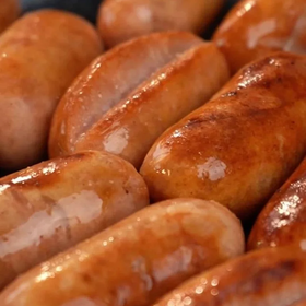 【79.9￥抢整整4盒❗】万威客烤肠：中粮旗下品牌🛡️线下33.9元/盒，精选天然散养猪后腿肉，肉质紧实80%猪肉鸡肉肥瘦黄金配比，纯正肉香，❌防腐剂 ❌色素❌亚硝酸盐❌味精❌鸡精❌无烟熏火烤