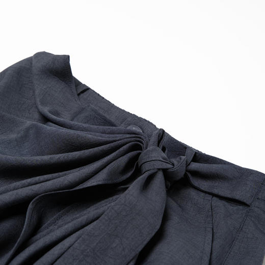 谜底设计感休闲裤长裤2026春季新品不规则垂感西装裤女265MK5036 商品图3