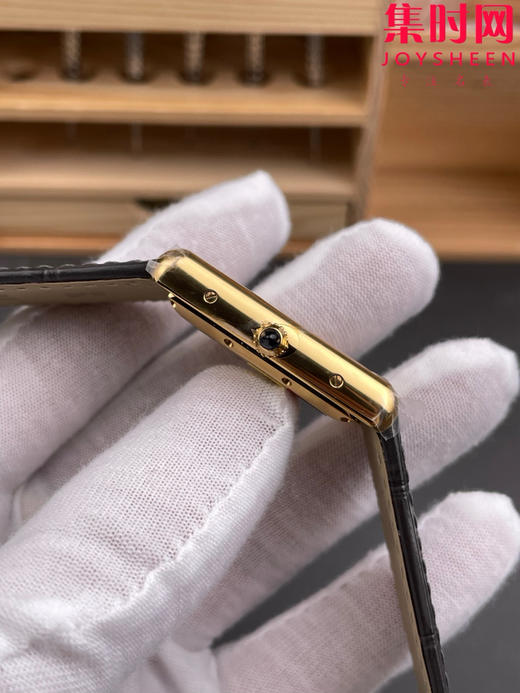 卡地亚新款 F1坦克系列WGTA0346 WGTA0357 WGTA0394 新款太阳纹坦克 男士腕表 小手腕福音 男女皆可佩戴 商品图5