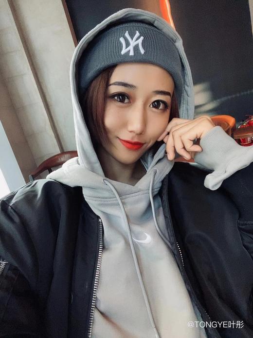 D121583秋冬新款联名刺绣落肩袖双帽卫衣男女同款 商品图12