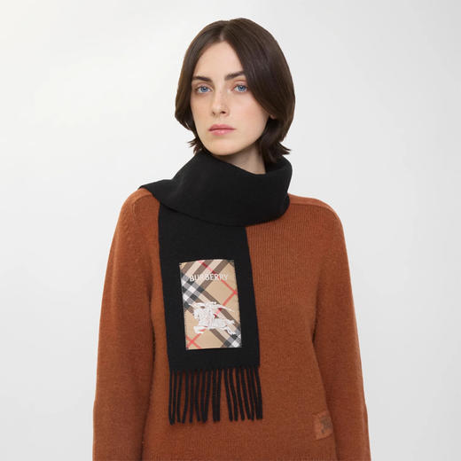BURBERRY 巴宝莉 女士马术骑士徽标格子标签羊绒围巾 黑色 8116107 A1189 商品图3