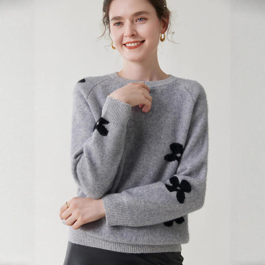 「高货rig」全新升级【铂金会员514/天猫699/差价185】(22146)洛诗琳气质加厚圆领羊绒衫2025秋冬韩系插肩袖提花毛衣女 商品图1