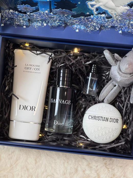 D121556圣诞节日里男同胞的礼物洗面奶香水礼盒 商品图5