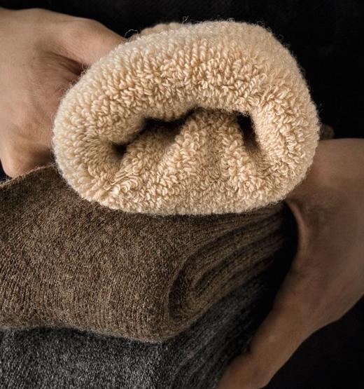 【多妈团购 小同博士羊毛加厚袜10双】寒冬必备，全家人都不用担心会冻脚啦！7A级消臭抗起球 暖羊绒袜材质，加厚款！软糯糯的，贼暖和，弹力大，买来全家一起穿-特购汇 商品图7