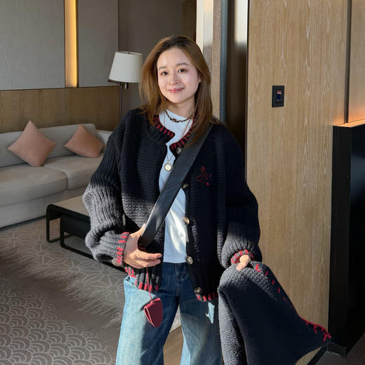 西太后 25 新款・棉纱线针织开衫 + 围巾套装 商品图8