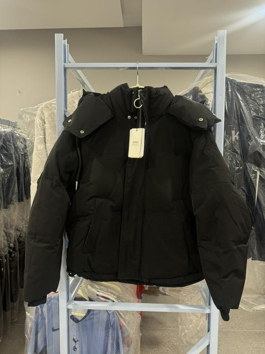 原厂 AMI 连帽羽绒服宽松爱心刺绣字母 FW22 短款羽绒服 全新带吊 尺码XXS XS M 欧码 偏大2码0399 商品图0