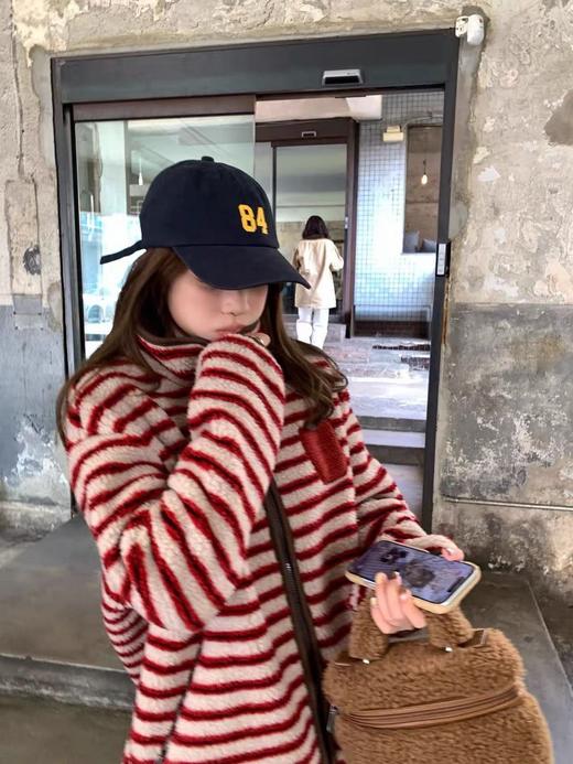 复古红色条纹宽松立领羊羔毛厚外套 商品图5