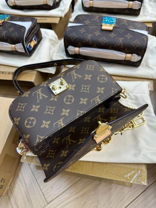 D121536日常百搭邮差包可脱卸长肩背或斜挎包包 商品图6